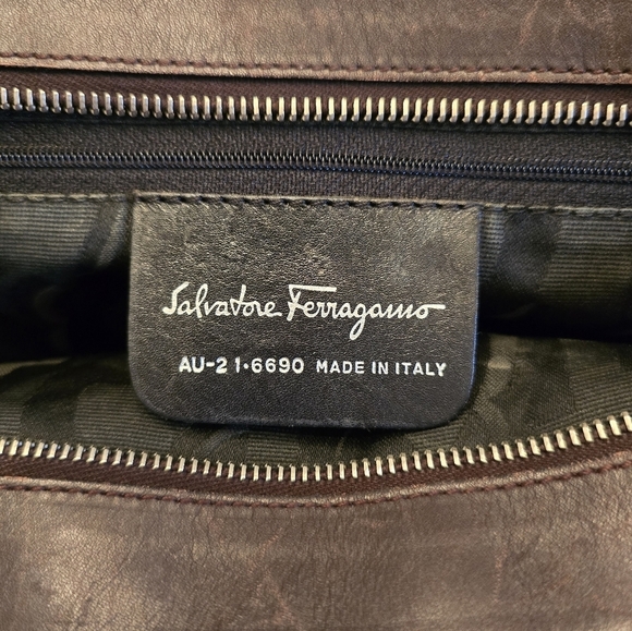 Authentic Salvatore Ferragamo Vara Chain Gathered Shoulder Bag - Picture 11 of 13